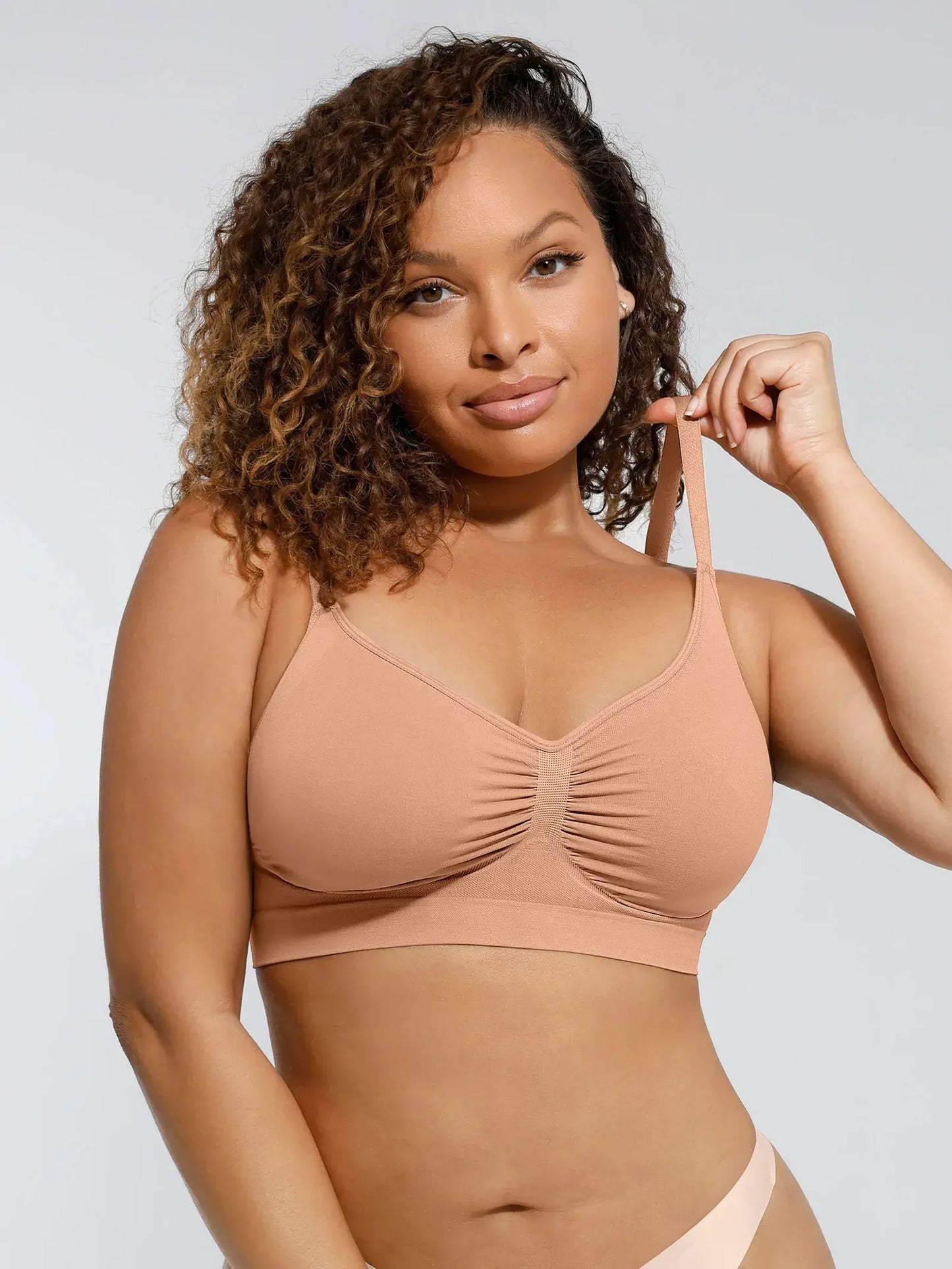 Sylla Seamless Bra With Adjustable Straps